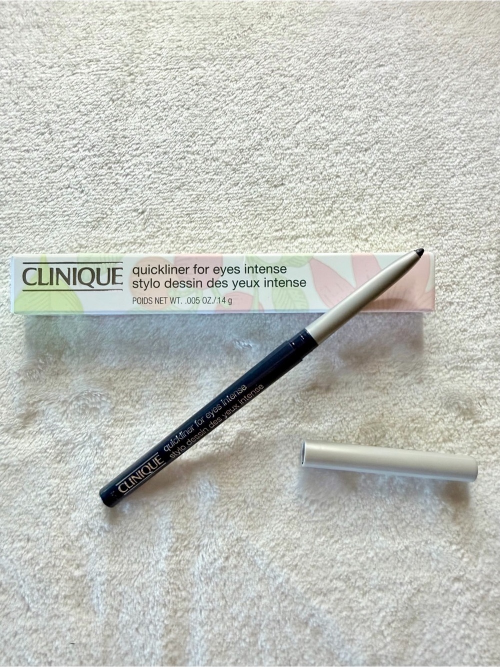 Clinique Quickliner for Eyes Intense Eyeliner in 01 Intense Black - Brand New in